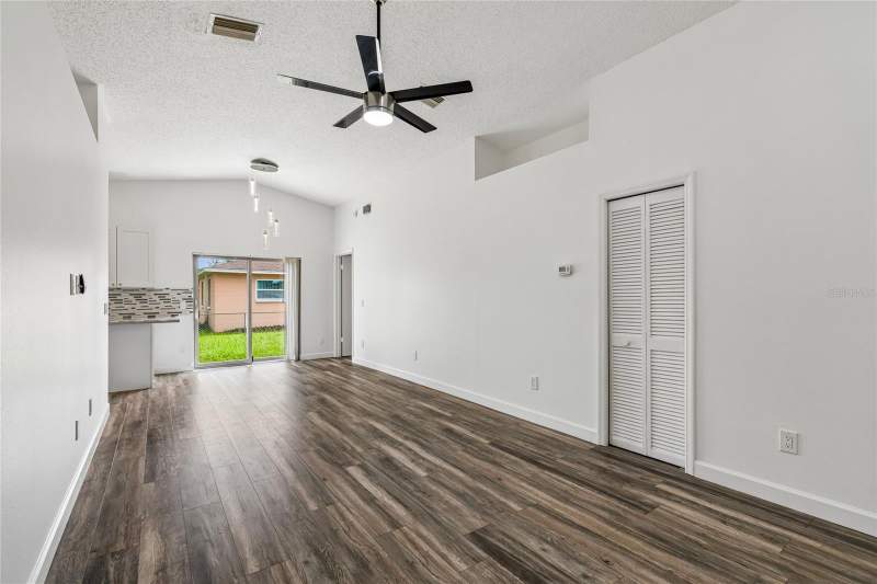 3 bedroom Single Family Residence at 2604 W Kirby Street, Armenia Court, Tampa — photo 5