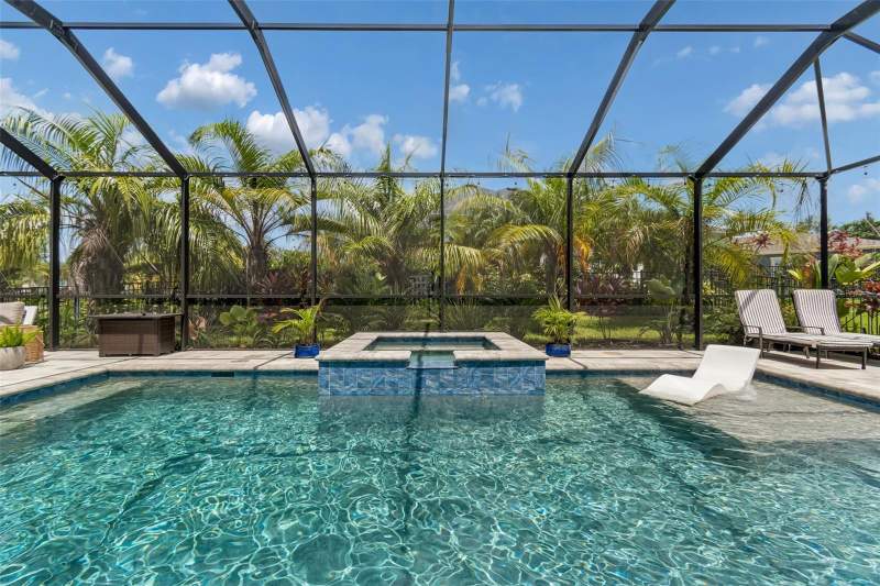 4 bedroom Single Family Residence at 6323 Havensport Drive, Waterset Ph 2C3-3/2C3-4, Apollo Beach — photo 3