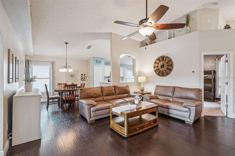3 bedroom Single Family Residence at 2219 Hillshire Drive, Stoneybrook 45/35, Orlando — photo 3