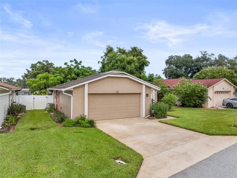 2 bedroom Condominium at 112 Mayfair Ct #112, Mayfair Villas, Sanford — photo 4