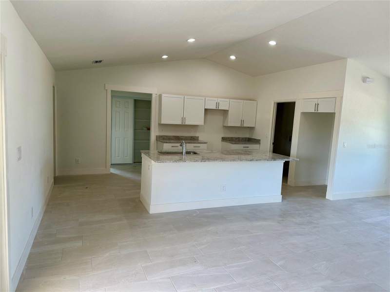 3 bedroom Single Family Residence at 9172 Ravel Street, Port Charlotte Sec 058, Port Charlotte — photo 4