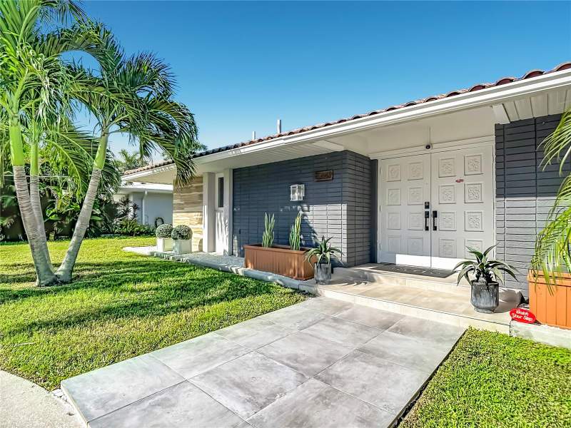 4 bedroom Single Family Residence at 4449 Crews Court, Port Charlotte Sec 036, Port Charlotte — photo 2