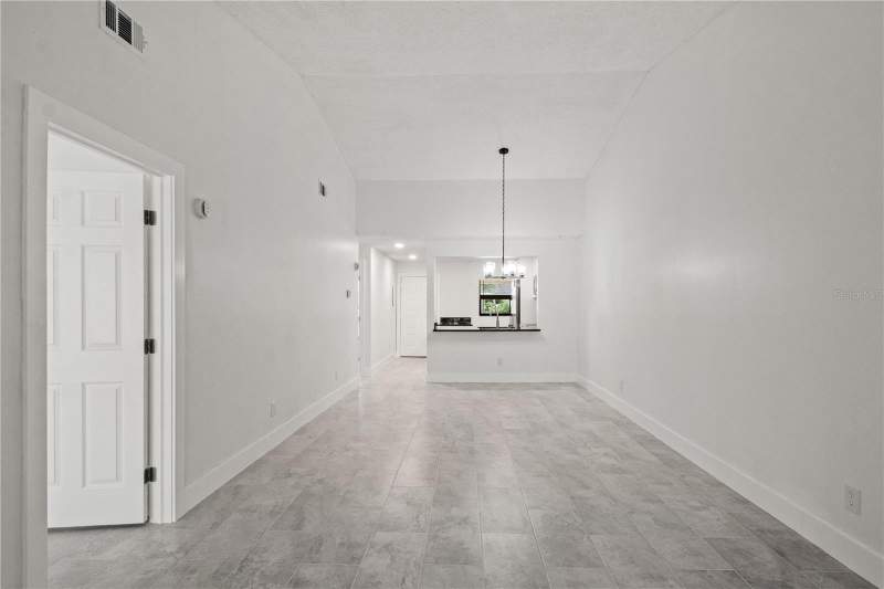 2 bedroom Condominium at 7828 Niagara Avenue #322, River Oaks Condo III, Tampa — photo 4