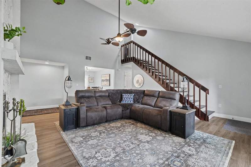 3 bedroom Single Family Residence at 736 Sandy Creek Drive, Bloomingdale Sec I Unit 2, Brandon — photo 5