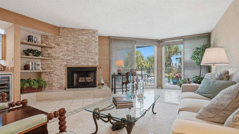 3 bedroom Condominium at 910 Pinellas Bayway #201, Port Tierra Condo, Tierra Verde — photo 3