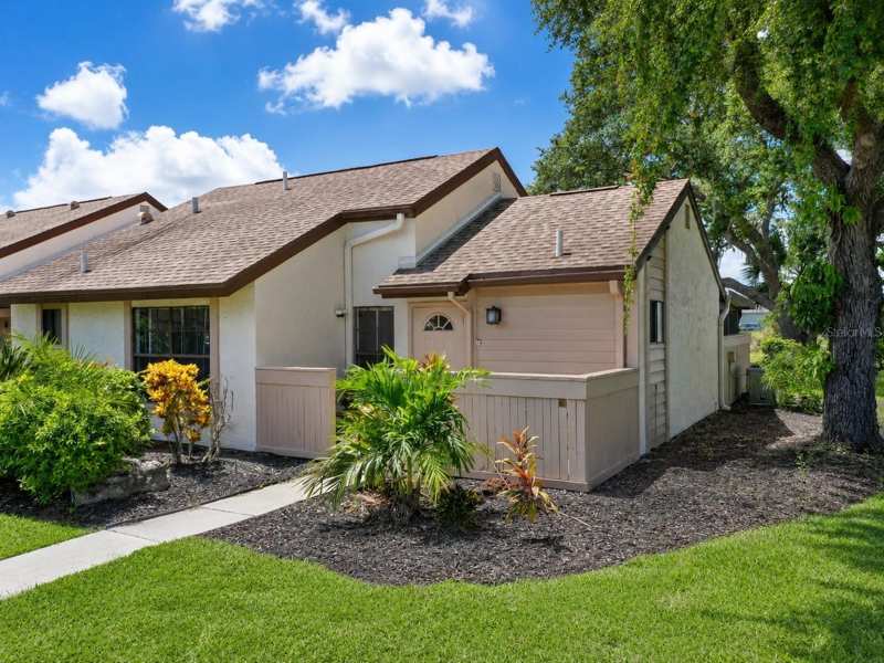 2 bedroom Villa at 5401 Brassy Loop, North Port Charlotte Country Club, North Port — photo 1