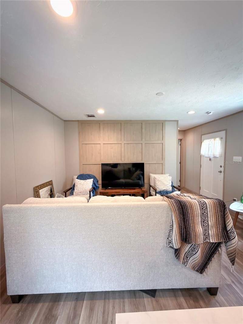 2 bedroom Manufactured Home at 17690 SE 35th Terrace, Deerwood, Inglis — photo 2