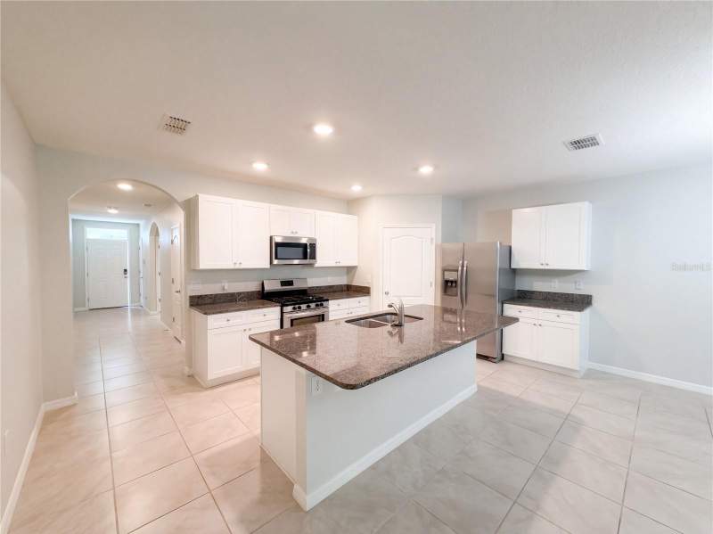 4 bedroom Single Family Residence at 190 Point Pleasant Road, Huntington Downs, Deland — photo 2