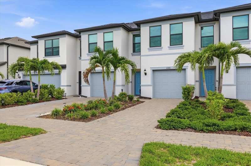 3 bedroom Townhouse at 6340 Silverstar Drive, Avant/Waterside, Sarasota — photo 1