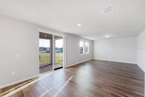 5252 Sanders Oak Trail, St Cloud FL - photo 8 of 42