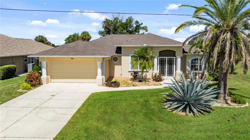 3 bedroom Single Family Residence at 40 Clubhouse Court, Rotonda West Pinehurst, Rotonda West — photo 1