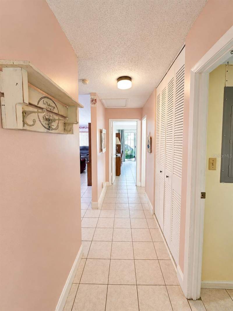 2 bedroom Condominium at 2054 Sunset Point Road #38, Woodlake 1 Condo, Clearwater — photo 5