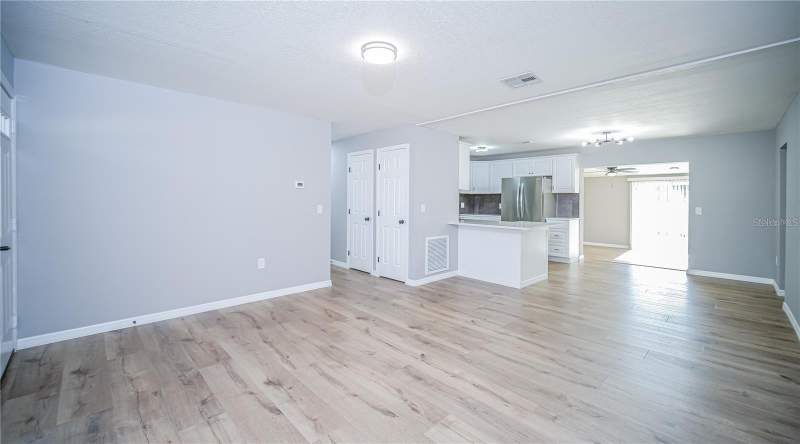 3 bedroom Single Family Residence at 400 Pennsylvania Avenue, Fruitland Park Dream Lake, Fruitland Park — photo 5