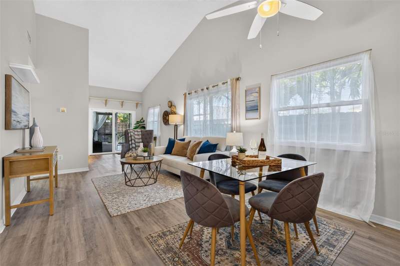 2 bedroom Condominium at 366 47th Avenue #5, Northeast Villas Condo, St Petersburg — photo 3