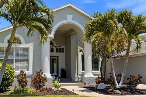 631 De Soto Drive, pool for sale in Tierra Verde