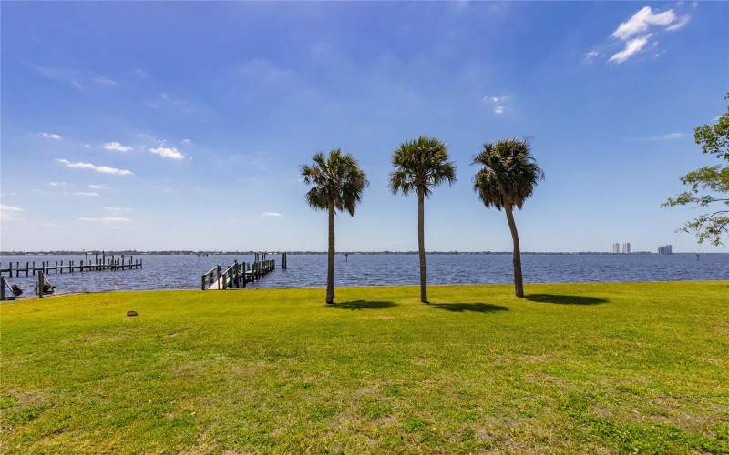 4 bedroom Single Family Residence at 1808 Stevenson Road, Rutherford D L & Jo Ann W, North Fort Myers — photo 4