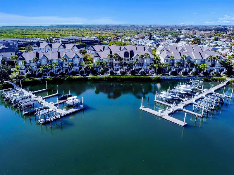 Spinnaker Cove TownhomesHomes for Sale in Tampa, FL
