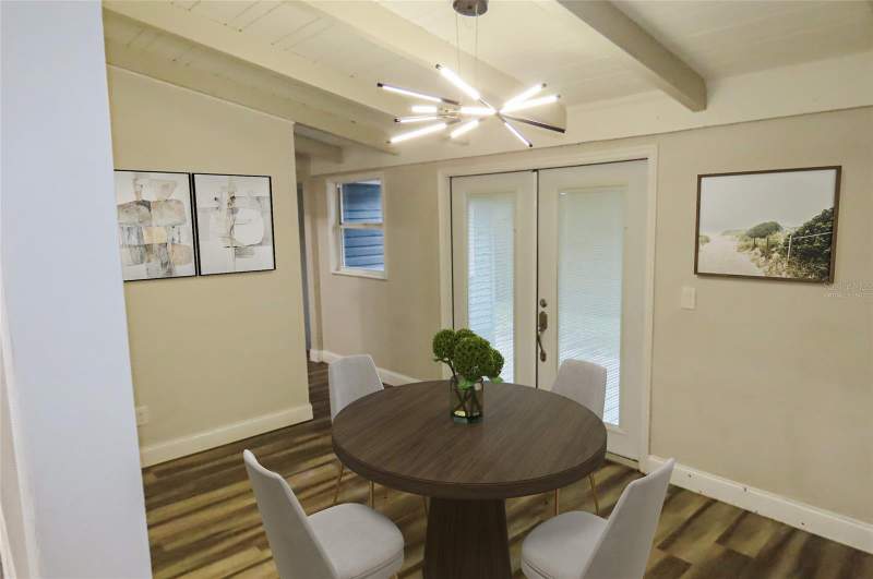 4 bedroom Single Family Residence at 101 N Glenwood Avenue, Crest Lake Sub, Clearwater — photo 4