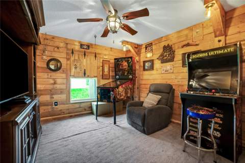 12476 Jaybird Road, Weeki Wachee FL - photo 18 of 36