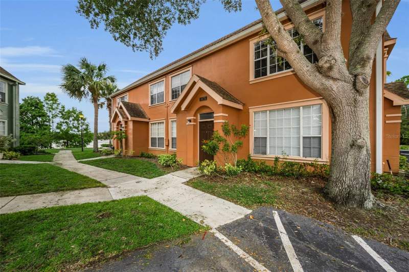 2 bedroom Condominium at 9078 Lake Chase Island Way #9078, Lake Chase Condo, Tampa — photo 2