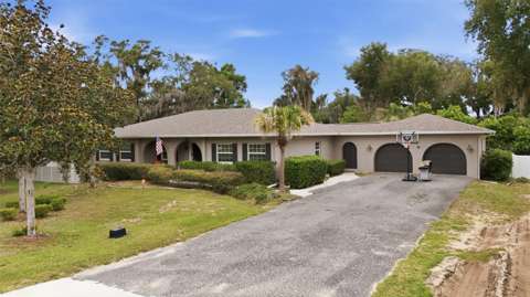112 E Gardenia Street, home for sale in Howey In The Hills 34737