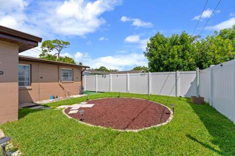 2152 Arcadia Road, Holiday FL - photo 23 of 30