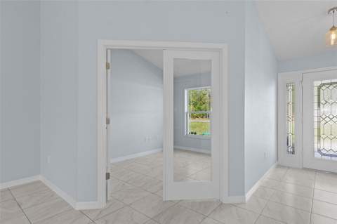 13058 Kittiwake Road, Weeki Wachee FL - photo 7 of 40