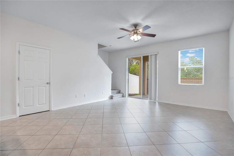 3 bedroom Townhouse at 196 Windflower Way, Arborview Park Rep, Oviedo — photo 5