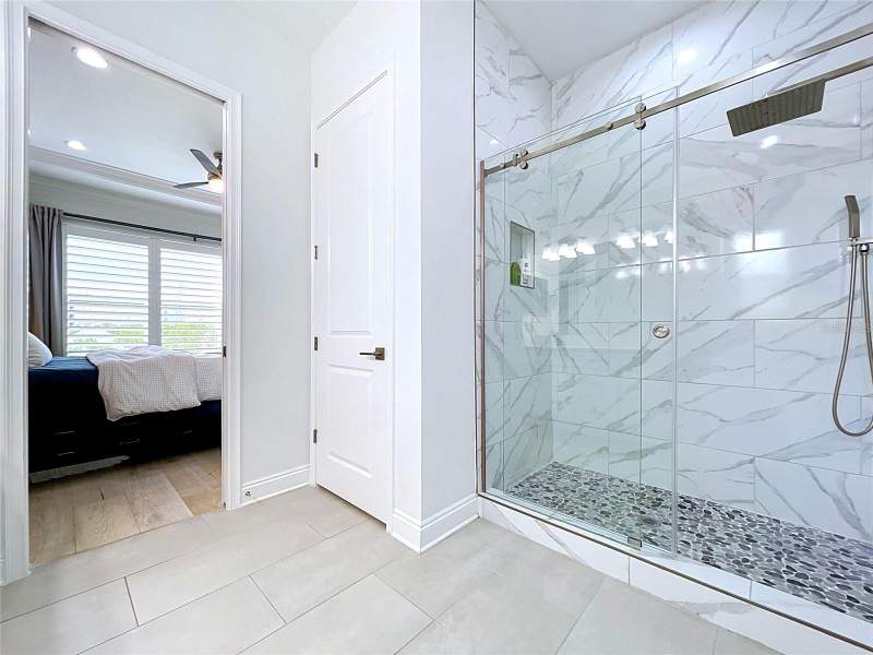 4 bedroom Townhouse at 3702 W Roland Street #3, Roland Street Twnhms, Tampa — photo 5