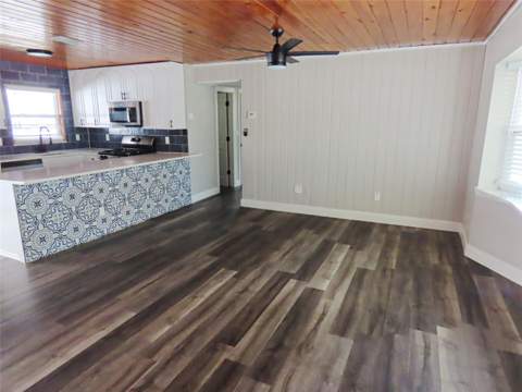 8055 33rd Avenue, St Petersburg FL - photo 15 of 27