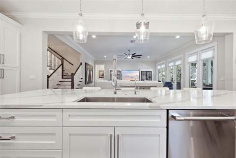 210 S Shore Crest Drive, Tampa FL - photo 12 of 58