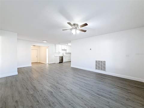 819 Helmsman Way, Palm Harbor FL - photo 6 of 26