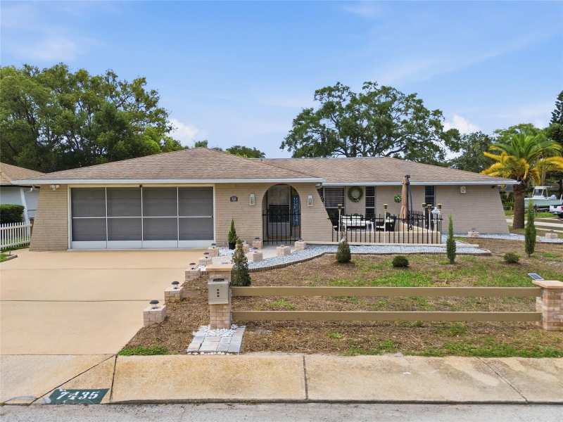 2 bedroom Single Family Residence at 7435 Fireside Drive, Embassy Hills, Port Richey — photo 1
