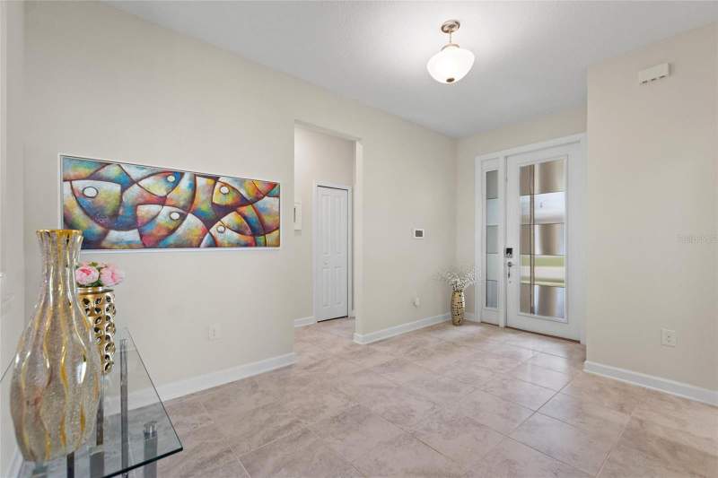 4 bedroom Single Family Residence at 8995 Ace Loop, Stoneybrook South North Pcl-Ph, Davenport — photo 4