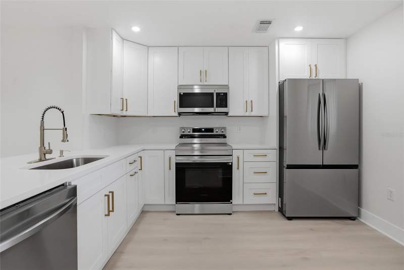 2 bedroom Condominium at 2682 Sabal Springs Circle #204, Misty Spgs Condo, Clearwater — photo 5