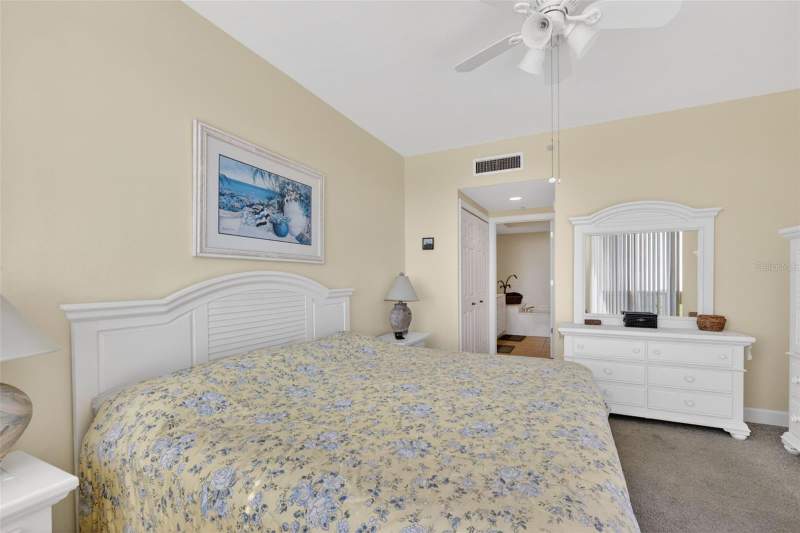 2 bedroom Condominium at 3191 Matecumbe Key Road #304, Vista Del Sol/Burnt Store Mari, Punta Gorda — photo 4