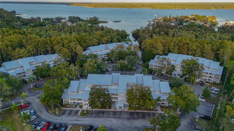 Dolly Bay A Village On Lake Tarpon