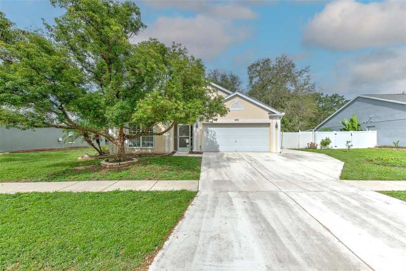 3 bedroom Single Family Residence at 235 Lakeway Lane, Island Walk Ph I, Apollo Beach — photo 1