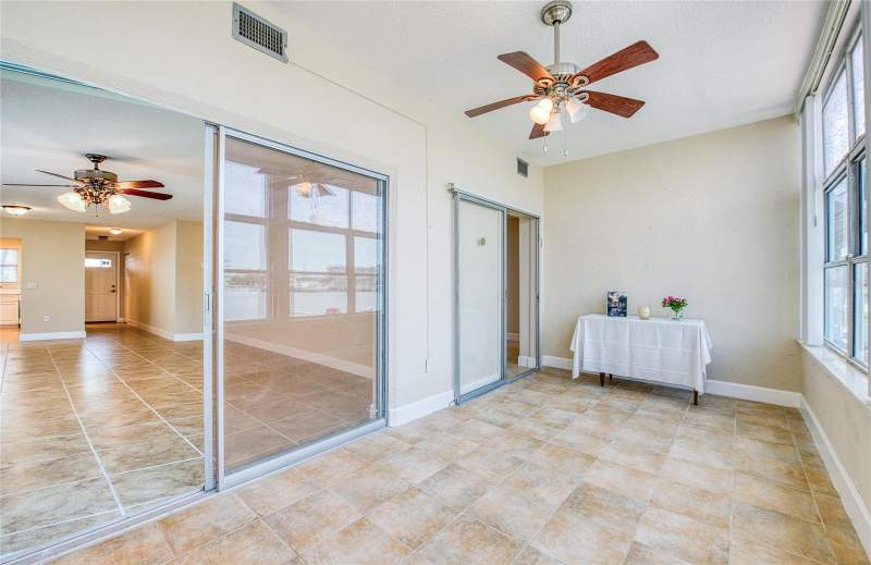 2 bedroom Condominium at 5940 30th Avenue #115, Town Shores Of Gulfport, Gulfport — photo 4