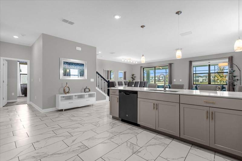 9 bedroom Single Family Residence at 2931 Fable Street, Storey Lake Ph 3, Kissimmee — photo 5