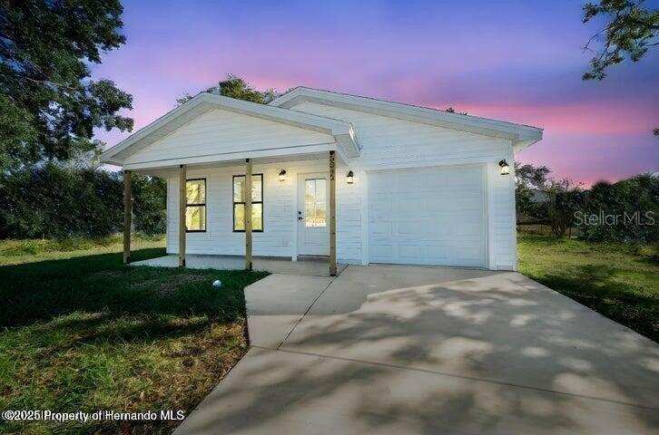 3 bedroom Single Family Residence at 15176 Gonzo Road, Royal Highlands, Brooksville — photo 1