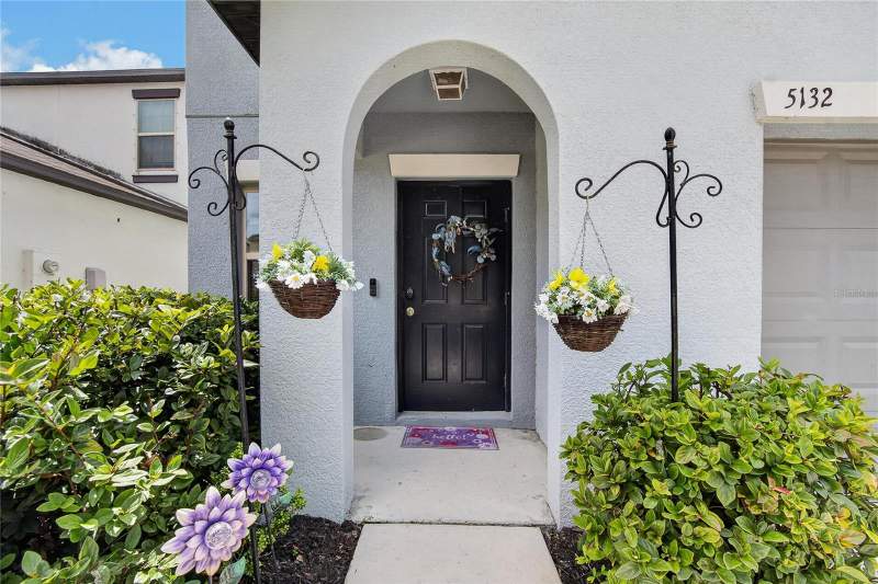 5 bedroom Single Family Residence at 5132 Sable Chime Drive, Dg Farms Ph 5A, Wimauma — photo 3