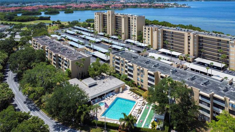 1 bedroom Condominium at 2616 Cove Cay Drive #506, Cove Cay 26-16 Village I, Clearwater — photo 4