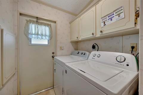 106 N Saint George Circle, Apollo Beach FL - photo 24 of 45