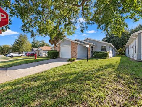 2127 NE 40Th Avenue, home for sale in Ocala 34470