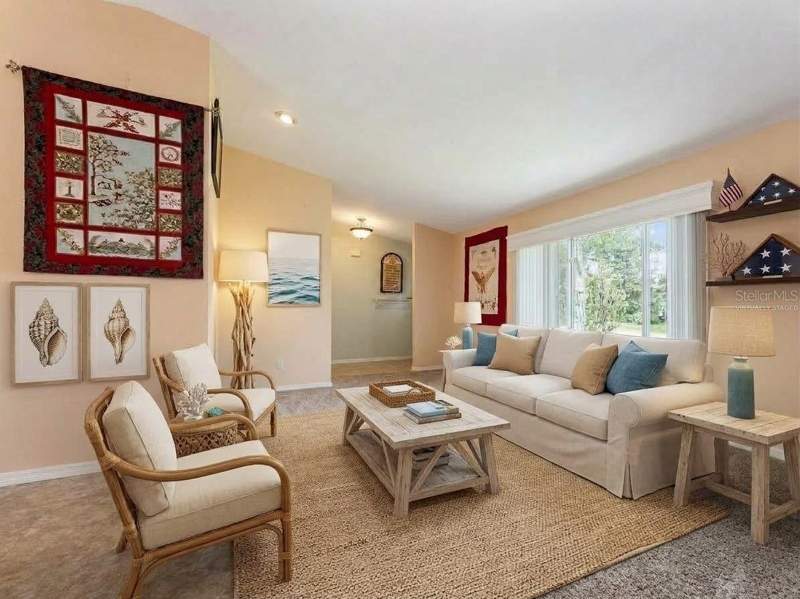 3 bedroom Single Family Residence at 23088 Gray Avenue, Port Charlotte Sec 013, Port Charlotte — photo 4