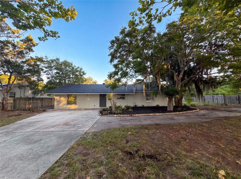 Tavares Tavares Heights