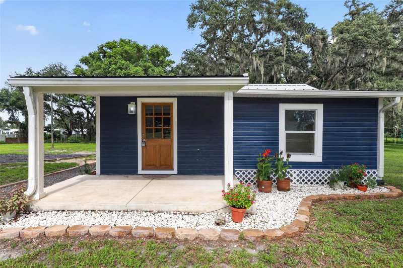 2 bedroom Single Family Residence at 4746 Lamar Road, Zephyrhills Colony Co, Zephyrhills — photo 1