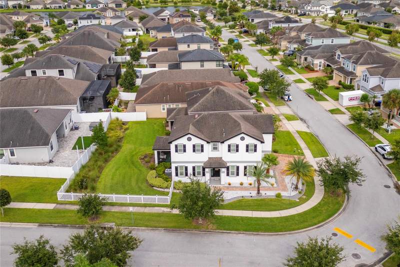 4 bedroom Single Family Residence at 2527 Nouveau Way, Tapestry Ph 2, Kissimmee — photo 3