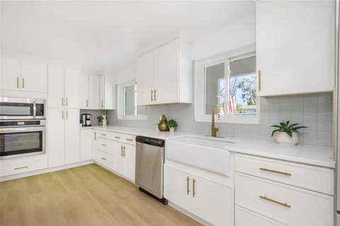 220 Driftwood Drive, Palm Harbor FL - photo 13 of 98
